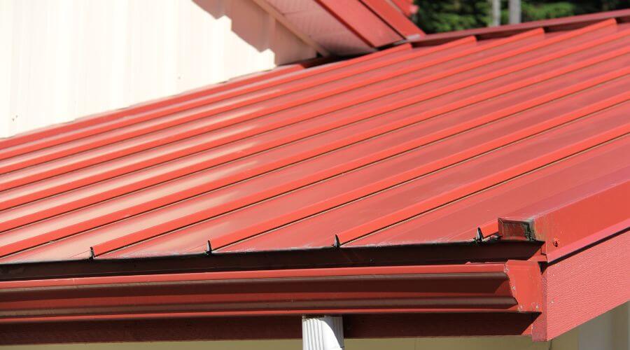 Professional gutter cleaning services in Mooreland, IN